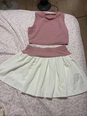 Girls' Pink Crop Top & Cream Pleated Skirt Set